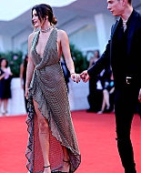 bellathornedaily_jokerpremiere_venicefilmfestival_2813229.jpg