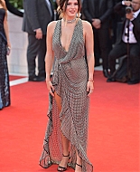 bellathornedaily_jokerpremiere_venicefilmfestival_283229.jpg