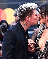 bellathornedaily_jokerpremiere_venicefilmfestival_287129.jpg
