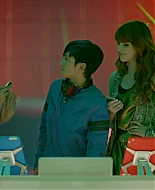 bellathornedaily_somethingtodancefor_ttylxox_mashup_mv_000006.jpg