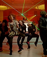 bellathornedaily_somethingtodancefor_ttylxox_mashup_mv_000098.jpg