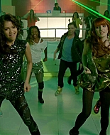 bellathornedaily_somethingtodancefor_ttylxox_mashup_mv_000122.jpg