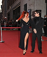 bellathornedaily_timeisup_premiere_redcarpet_rome_285629.jpg