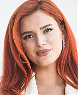 bellathornedaily_timeisup_premiere_rome_283029.jpg