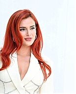 bellathornedaily_timeisup_premiere_rome_283529.jpg