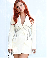 bellathornedaily_timeisup_premiere_rome_28529.jpg