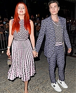 bellathornedaily_versaceshow_outside_28529.jpg