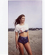 galoremag_bellathornedaily_281129.jpg